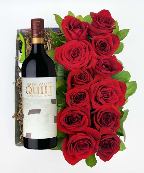 Quilt Cabernet Sauvignon + Red Rose Tray