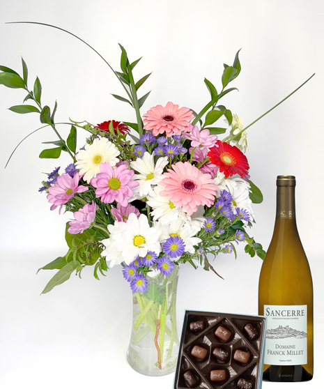 Cupid's Daydream with Chocolates & Wine - Valentine's 2025